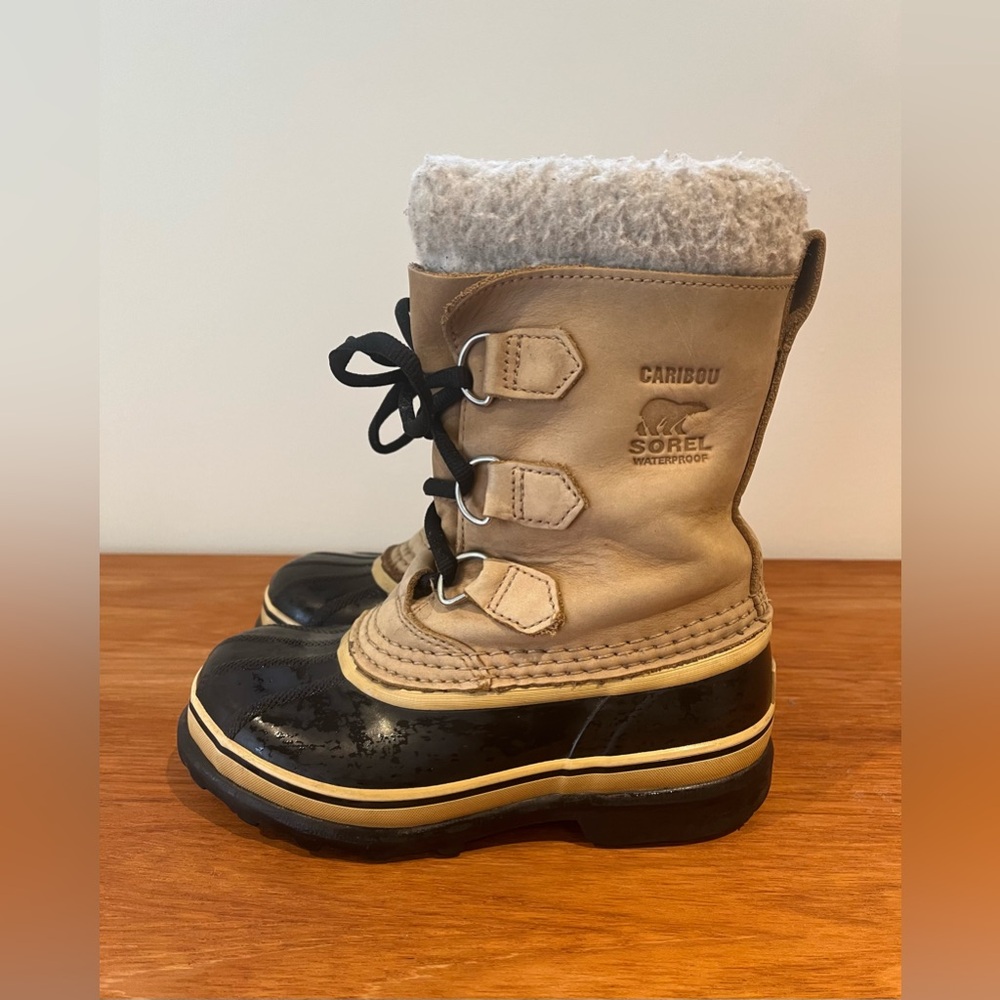 Children’s Sorel Caribou Winter Boots Size 2 Waterproof, Snow Boots Warm